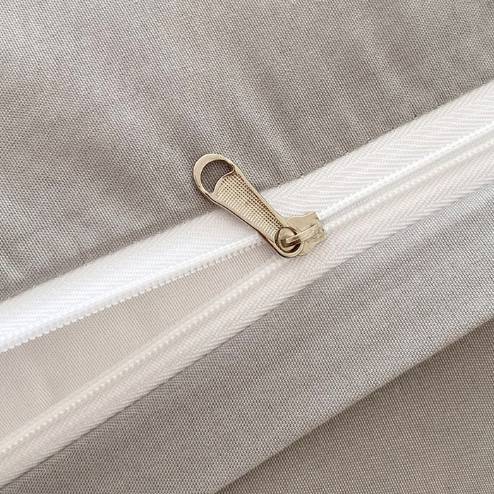 91家纺网 家纺一手货源 找家纺 雨彤家纺 2025年新款A类乳胶凉感丝双人长枕套 肌理纹-咖