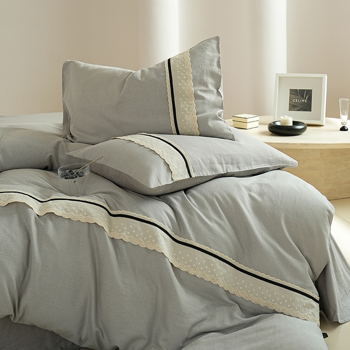91家纺网 家纺一手货源 找家纺 丽卡家纺 2025新款花边压褶瑟琳娜100%全棉双层纱四件套 高级灰