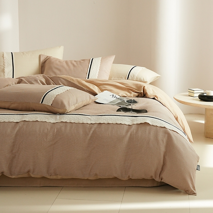 91家纺网 家纺一手货源 找家纺 丽卡家纺 2025新款花边压褶瑟琳娜100%全棉双层纱四件套 茶褐棕