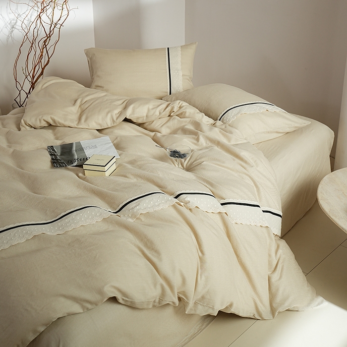 91家纺网 家纺一手货源 找家纺 丽卡家纺 2025新款花边压褶瑟琳娜100%全棉双层纱四件套 浅卡其