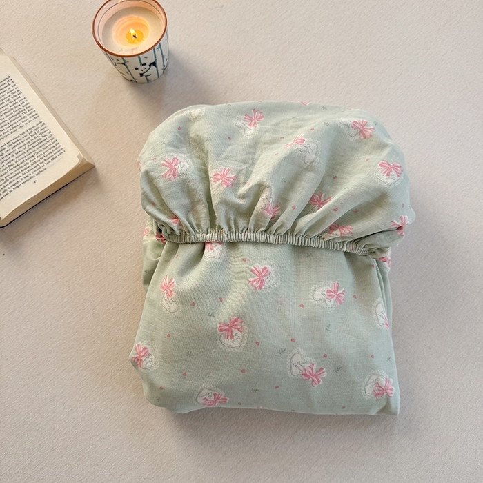 91家纺网 家纺一手货源 找家纺 金丝鸟家纺 2025春夏新款全棉纯棉双层纱床单 单品单件 绿色蝴蝶结