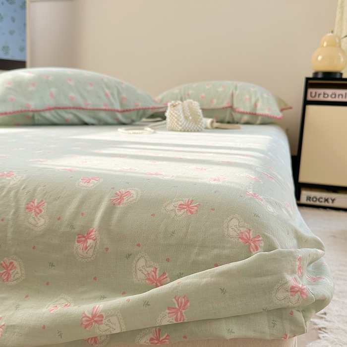 91家纺网 家纺一手货源 找家纺 金丝鸟家纺 2025春夏新款全棉纯棉双层纱床单 单品单件 绿色蝴蝶结