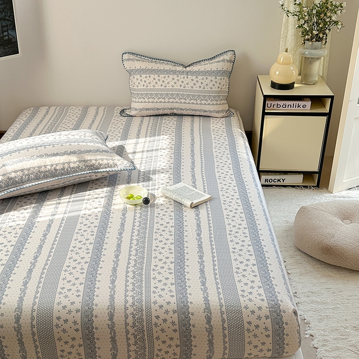 91家纺网 家纺一手货源 找家纺 金丝鸟家纺 2025春夏新款全棉纯棉双层纱床单 单品单件 蓝色花纹