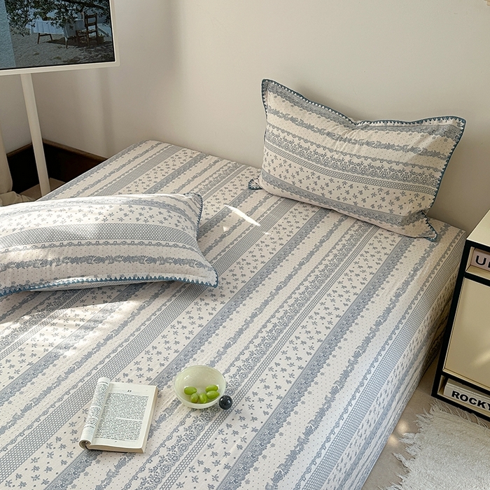 91家纺网 家纺一手货源 找家纺 金丝鸟家纺 2025春夏新款全棉纯棉双层纱床单 单品单件 蓝色花纹