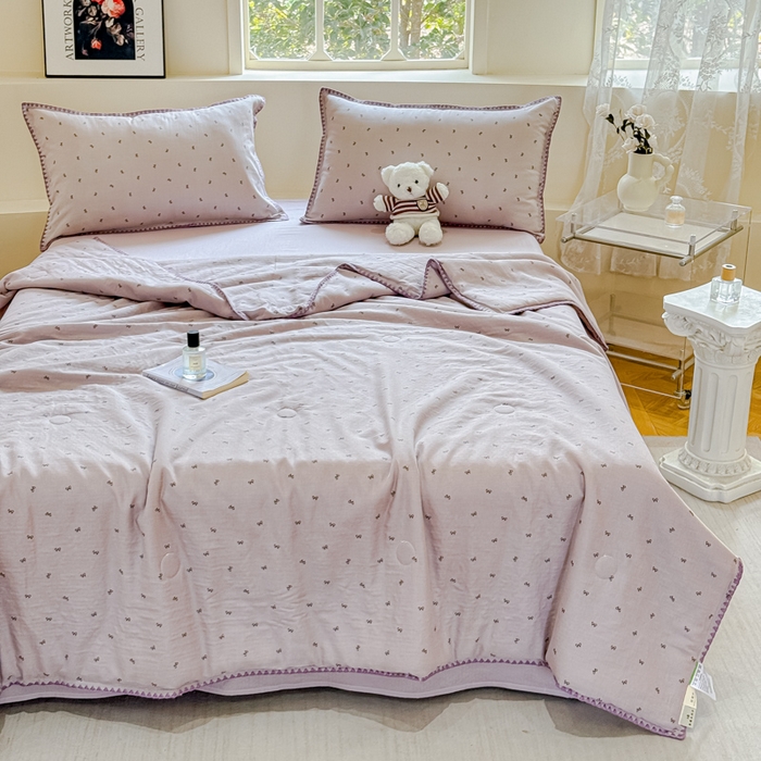 91家纺网 家纺一手货源 找家纺 金丝鸟家纺 2025春夏新款全棉纯棉双层纱夏被夏凉被空调被 密语小结