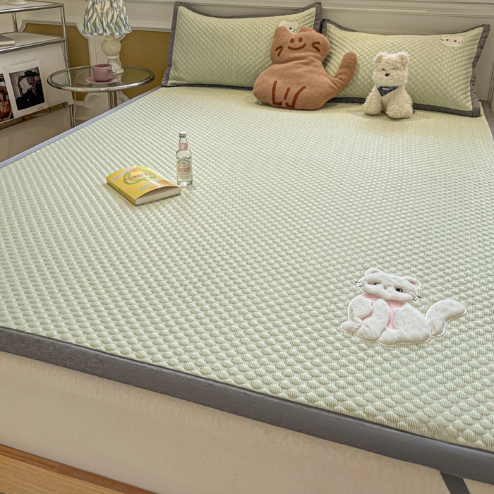 91家纺网 家纺一手货源 找家纺 （总）沐慕 2025新款绣花凉感淑女喵豆豆凉席