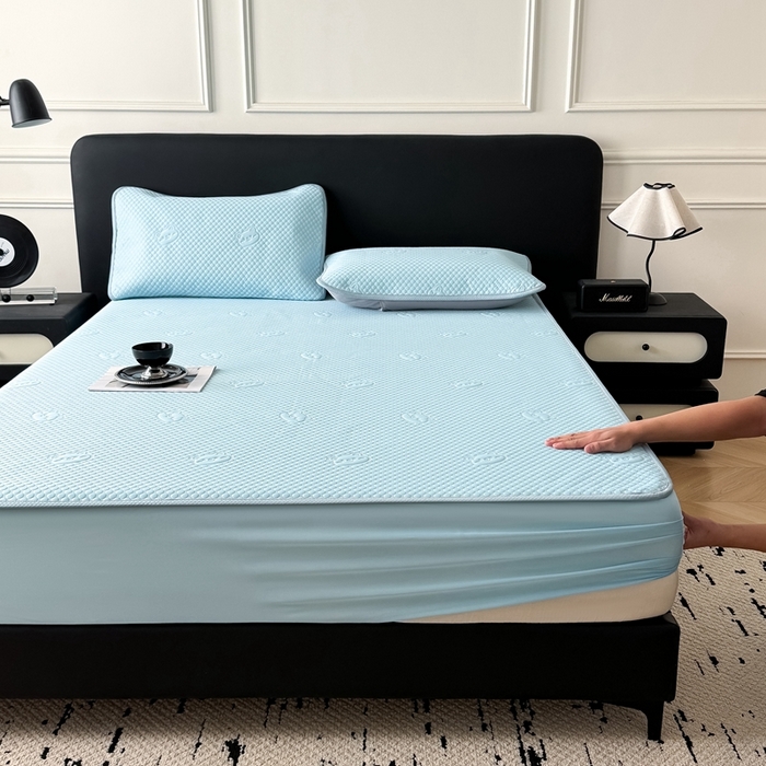 91家纺网 家纺一手货源 找家纺 （总）卡罗兰 2025新款超声波凉豆豆凉席三件套小冰熊系列