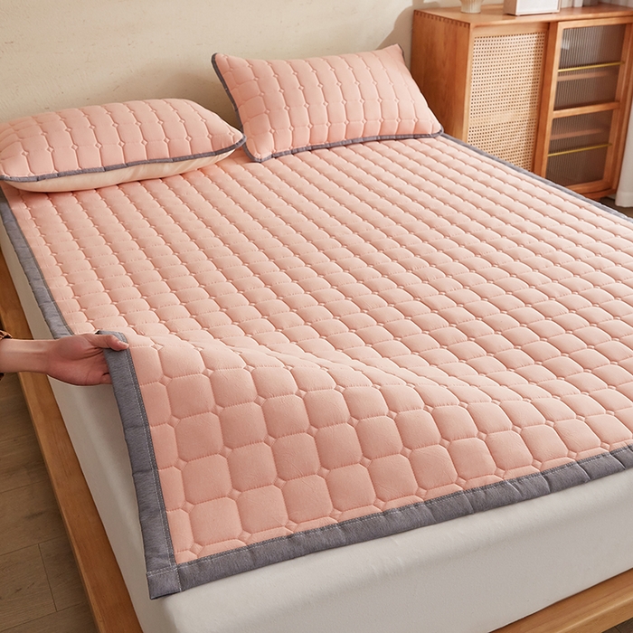 91家纺网 家纺一手货源 找家纺 暖季家纺 2025新款A类水抚棉麻新疆棉花床护垫 絮叠床护垫-粉