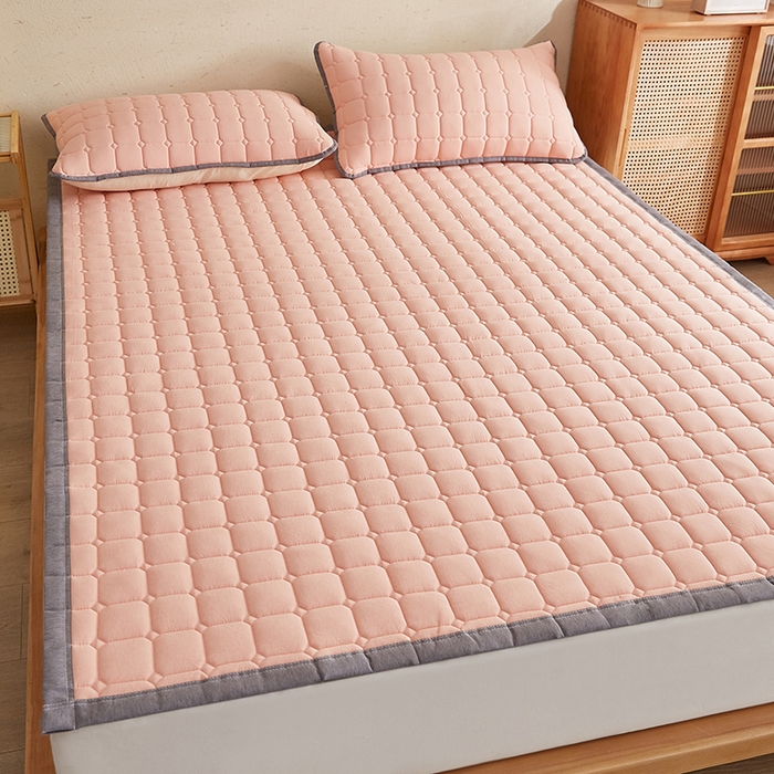 91家纺网 家纺一手货源 找家纺 暖季家纺 2025新款A类水抚棉麻新疆棉花床护垫 絮叠床护垫-粉