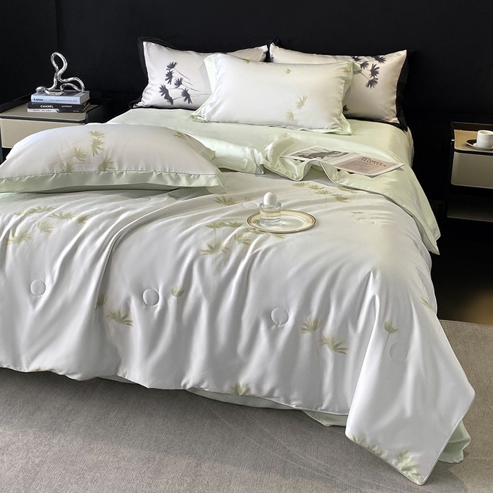 91家纺网 家纺一手货源 找家纺 优悦生活馆 2025新款顺滑冰丝夏被四件套-轻梦轻语 轻梦-绿