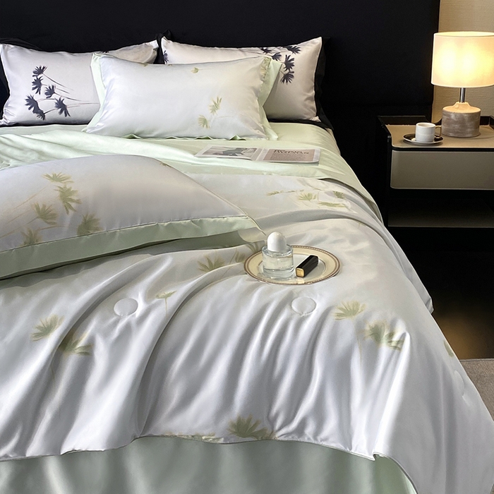 91家纺网 家纺一手货源 找家纺 优悦生活馆 2025新款顺滑冰丝夏被四件套-轻梦轻语 轻梦-绿