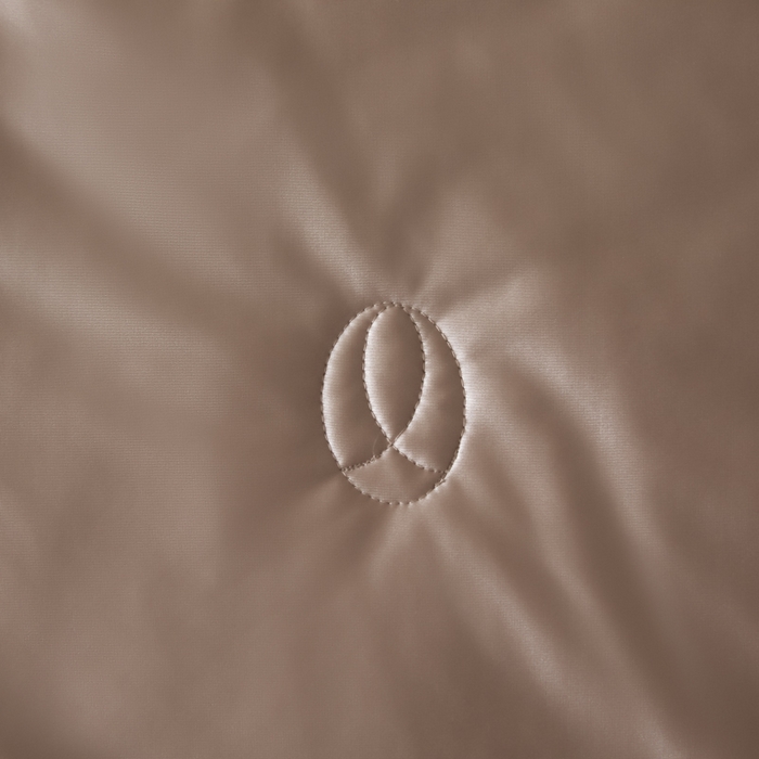 91家纺网 家纺一手货源 找家纺 （总）圣梦莱羽绒家纺 2025春夏新款A类锦氨凉感丝亮丝冰丝绸夏凉被亲肤丝绸被芯（凡质量问题由商家承担）