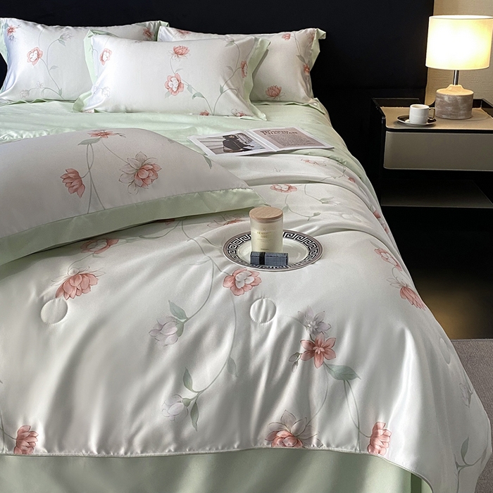 91家纺网 家纺一手货源 找家纺 优悦生活馆 2025新款顺滑冰丝夏被四件套-轻梦轻语 轻语-绿