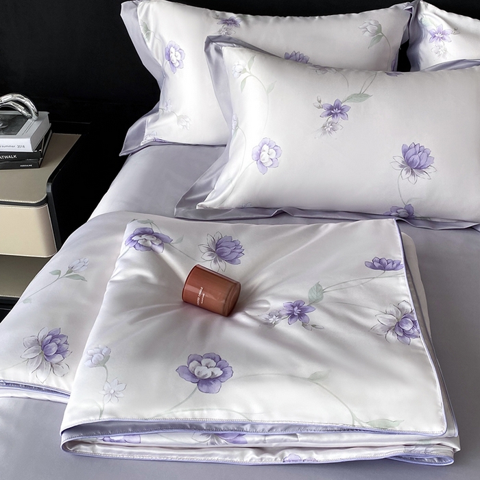 91家纺网 家纺一手货源 找家纺 优悦生活馆 2025新款顺滑冰丝夏被四件套-轻梦轻语 轻语-紫