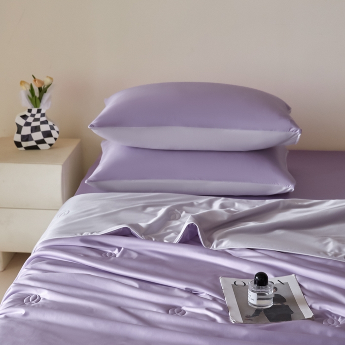 91家纺网 家纺一手货源 找家纺 圣梦莱羽绒家纺 2025春夏新款A类锦氨凉感丝亮丝冰丝绸夏凉被亲肤丝绸被芯 梦幻紫藤