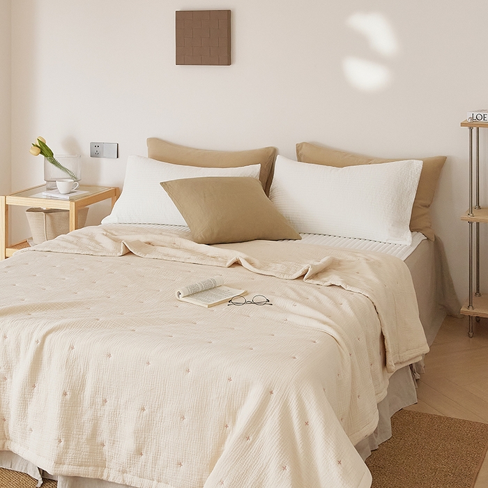 91家纺网 家纺一手货源 找家纺 原研家居 2025新款A类手包边全棉双层纱棉花夏被被子被芯 棉花夏被