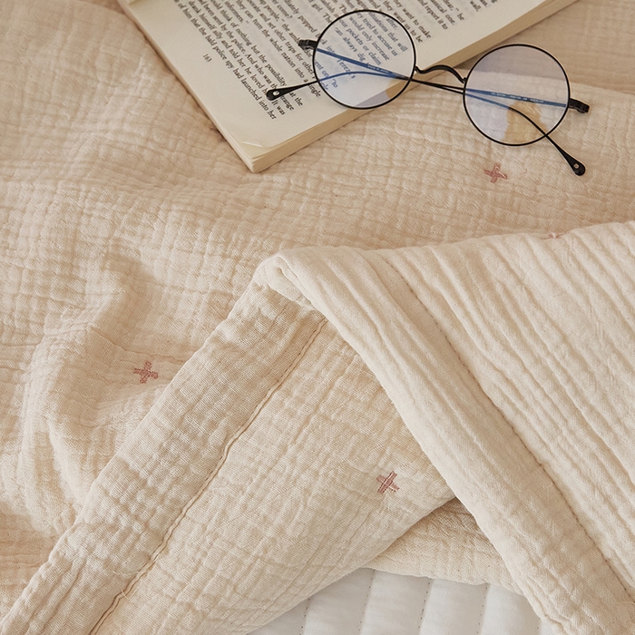 91家纺网 家纺一手货源 找家纺 原研家居 2025新款A类手包边全棉双层纱棉花夏被被子被芯 棉花夏被