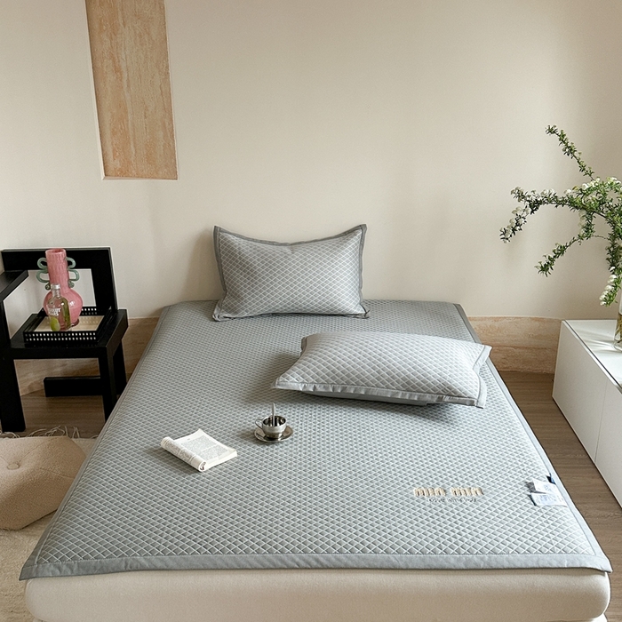 91家纺网 家纺一手货源 找家纺 （总）凉百百 2025新款3D凉豆豆凉席席子-方格