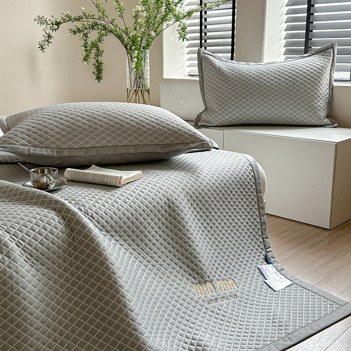 91家纺网 家纺一手货源 找家纺 （总）凉百百 2025新款3D凉豆豆凉席席子-方格