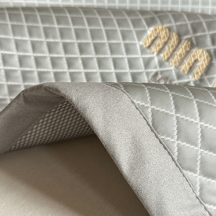 91家纺网 家纺一手货源 找家纺 （总）凉百百 2025新款3D凉豆豆凉席席子-方格