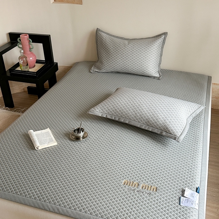 91家纺网 家纺一手货源 找家纺 （总）凉百百 2025新款3D凉豆豆凉席席子-方格