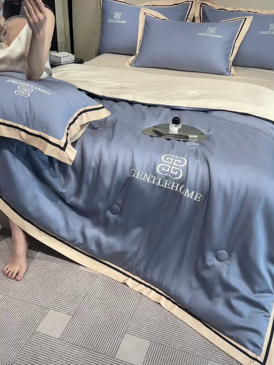 91家纺网 家纺一手货源 找家纺 （总）小久久（小九九） 2025新款水洗真丝夏被-威廉