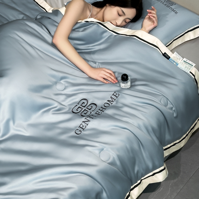 91家纺网 家纺一手货源 找家纺 小久久（小九九） 2025新款水洗真丝夏被-威廉 威廉-海清+山灰