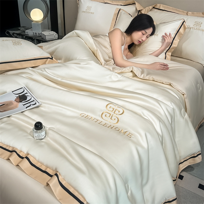 91家纺网 家纺一手货源 找家纺 小久久（小九九） 2025新款水洗真丝夏被-威廉 威廉-奶昔白+奶茶