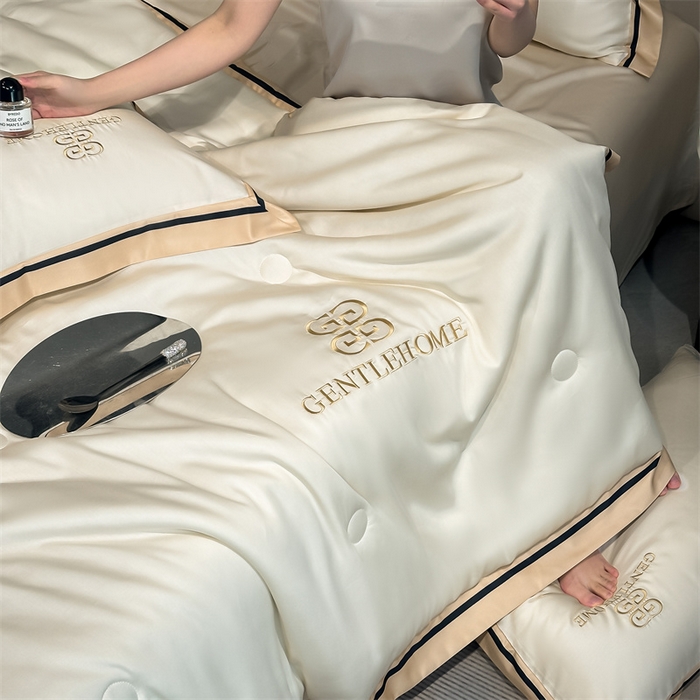 91家纺网 家纺一手货源 找家纺 小久久（小九九） 2025新款水洗真丝夏被-威廉 威廉-奶昔白+奶茶