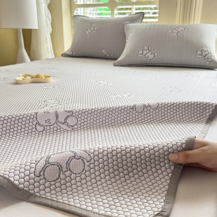 91家纺网 家纺一手货源 找家纺 （总）美达家纺 2025新品冰豆豆床垫凉席