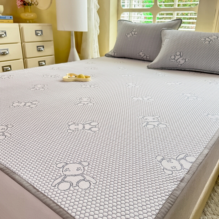 91家纺网 家纺一手货源 找家纺 （总）美达家纺 2025新品冰豆豆床垫凉席