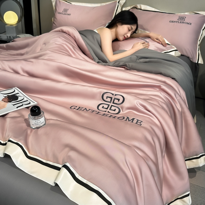 91家纺网 家纺一手货源 找家纺 小久久（小九九） 2025新款水洗真丝夏被-威廉 威廉-浅豆沙+中灰