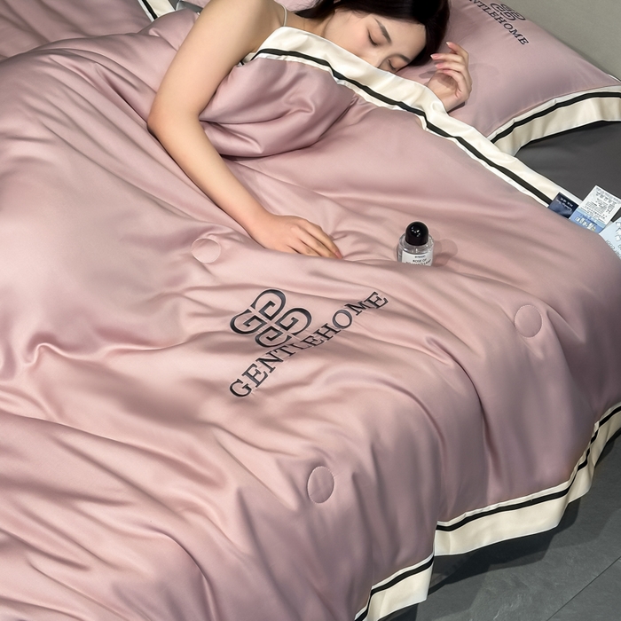 91家纺网 家纺一手货源 找家纺 小久久（小九九） 2025新款水洗真丝夏被-威廉 威廉-浅豆沙+中灰