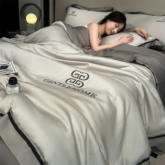 91家纺网 家纺一手货源 找家纺 小久久（小九九） 2025新款水洗真丝夏被-威廉 威廉-山灰+中灰