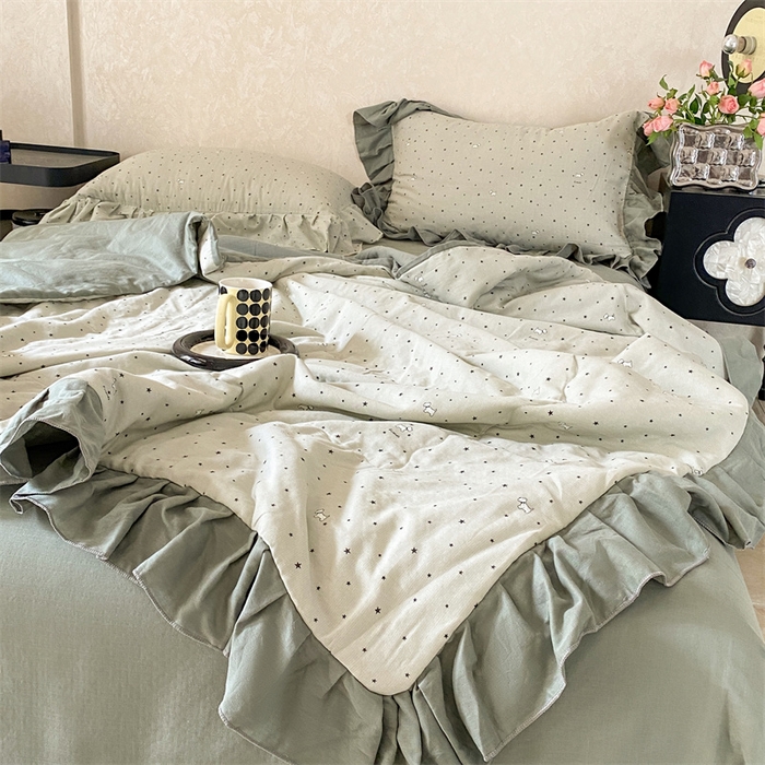 91家纺网 家纺一手货源 找家纺 2025新款全棉双层纱多功能夏被四件套 行星狗