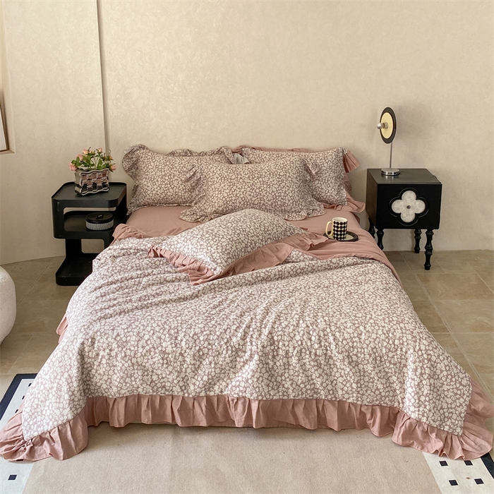 91家纺网 家纺一手货源 找家纺 2025新款全棉双层纱多功能夏被四件套 小碎花