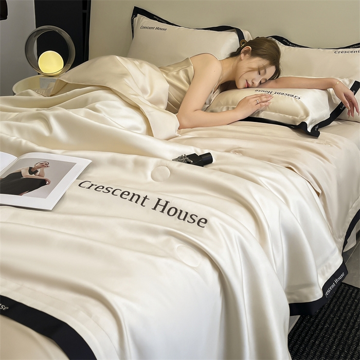 91家纺网 家纺一手货源 找家纺 （总）小久久（小九九） 2025新款水洗冰丝夏被四件套-卡瑞娜系列