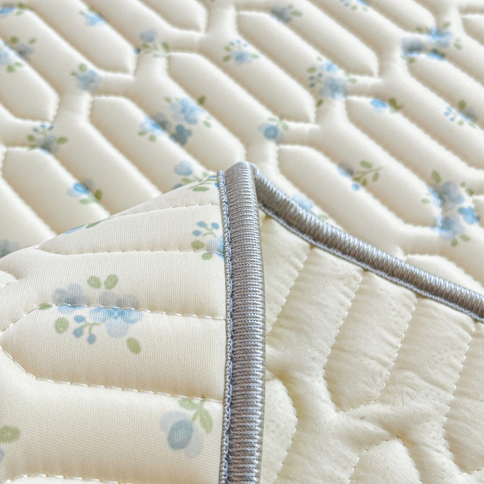 91家纺网 家纺一手货源 找家纺 沐慕 2025新款高克重小清新乳胶凉席-风格二 碎花小猫