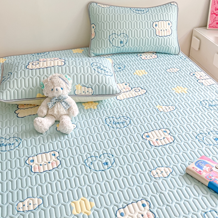 91家纺网 家纺一手货源 找家纺 沐慕 2025新款高克重小清新乳胶凉席-风格二 云朵小熊