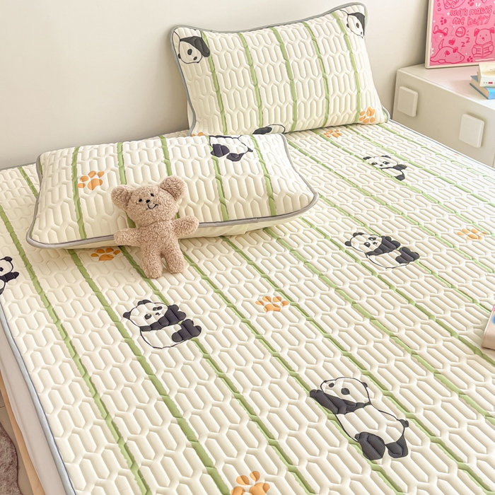 91家纺网 家纺一手货源 找家纺 沐慕 2025新款高克重小清新乳胶凉席-风格二 熊猫嘟嘟