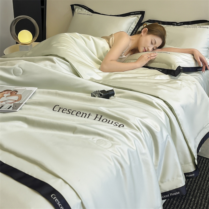 91家纺网 家纺一手货源 找家纺 小久久（小九九） 2025新款水洗冰丝夏被四件套-卡瑞娜系列 卡瑞娜-水果清香