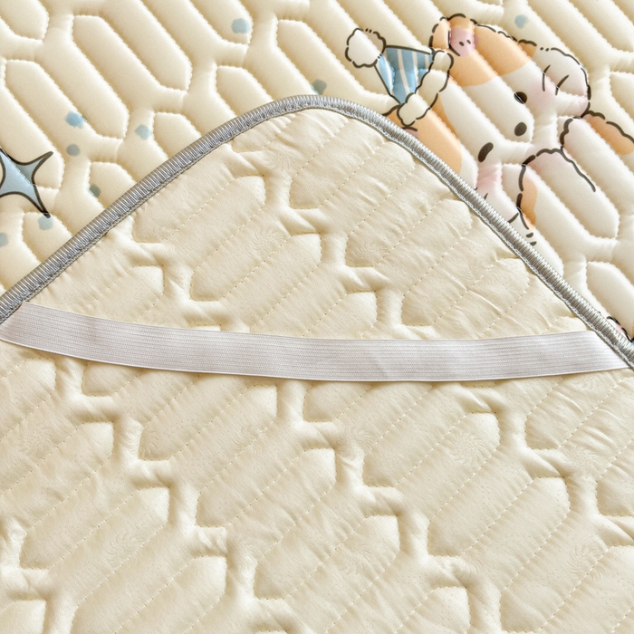 91家纺网 家纺一手货源 找家纺 沐慕 2025新款高克重小清新乳胶凉席-风格二 猫女郎