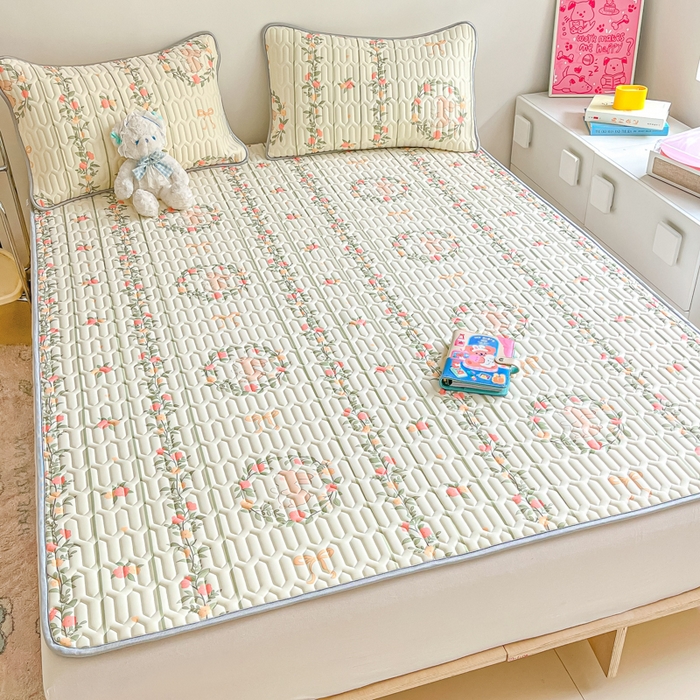 91家纺网 家纺一手货源 找家纺 沐慕 2025新款高克重小清新乳胶凉席-风格二 花花粉兔