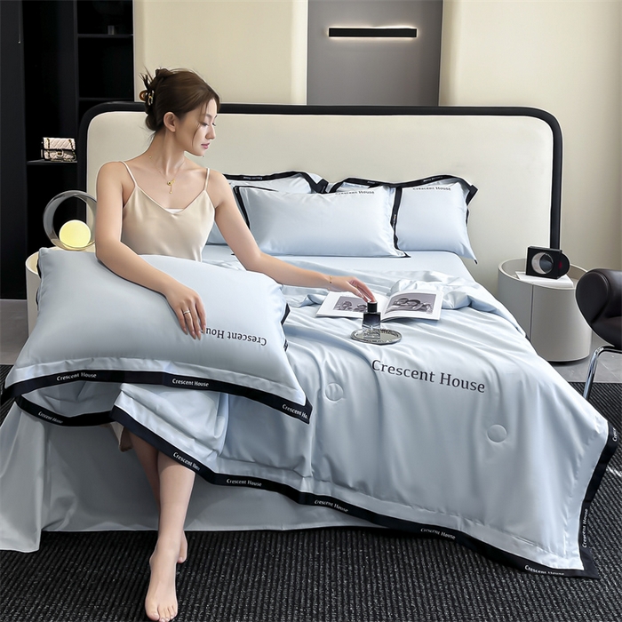 小久久（小九九） 2025新款水洗冰丝夏被四件套-卡瑞娜系列 卡瑞娜-天空蓝