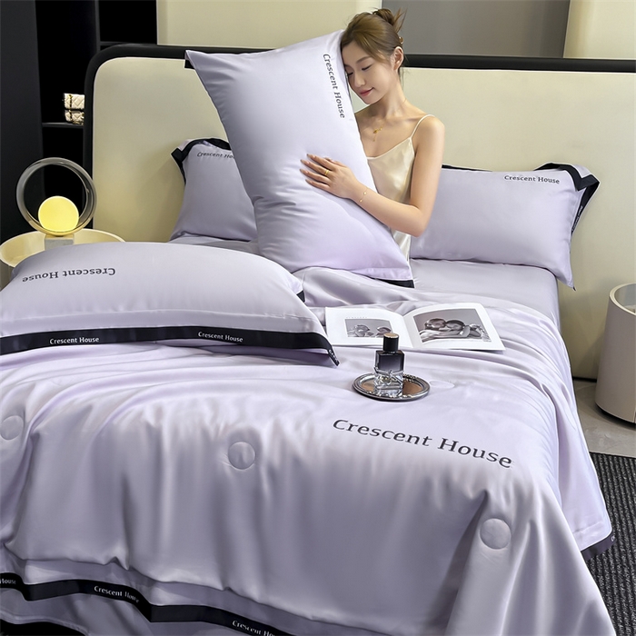 91家纺网 家纺一手货源 找家纺 小久久（小九九） 2025新款水洗冰丝夏被四件套-卡瑞娜系列 卡瑞娜-星黛紫