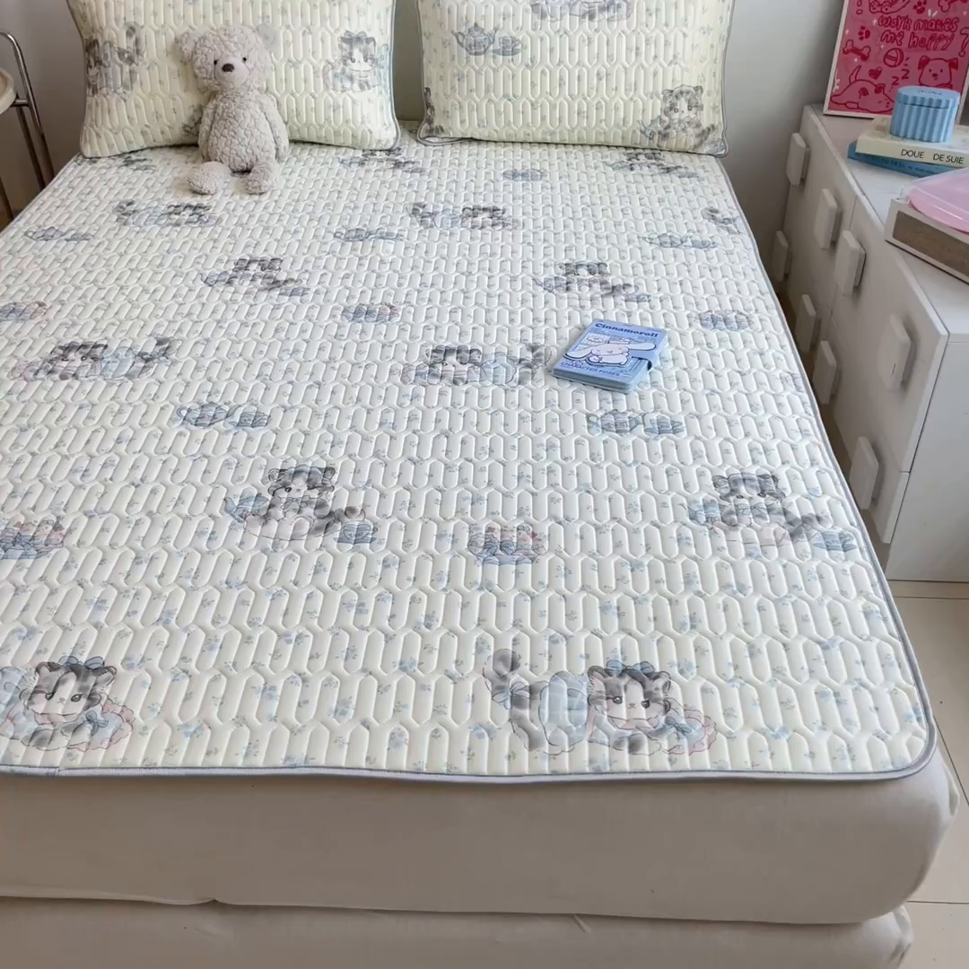 91家纺网 家纺一手货源 找家纺 沐慕 2025新款高克重小清新乳胶凉席-风格二 碎花小猫