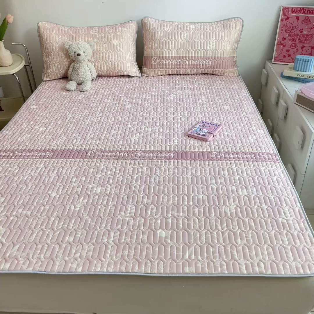 91家纺网 家纺一手货源 找家纺 沐慕 2025新款高克重小清新乳胶凉席-风格二 宠物乐园