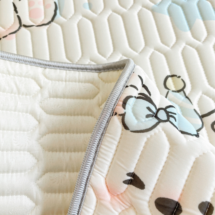 91家纺网 家纺一手货源 找家纺 （总）沐慕 2025新款高克重小清新乳胶凉席-风格二