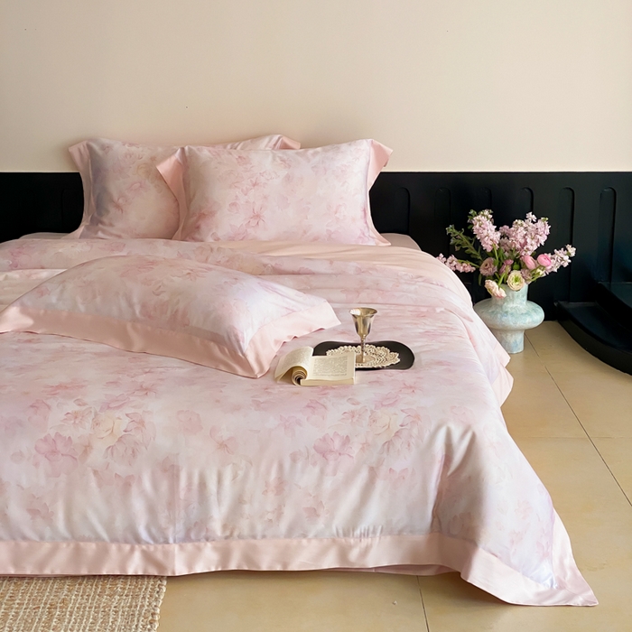 91家纺网 家纺一手货源 找家纺 云栖家居 2025天丝棉数码印花四件套 初见-粉