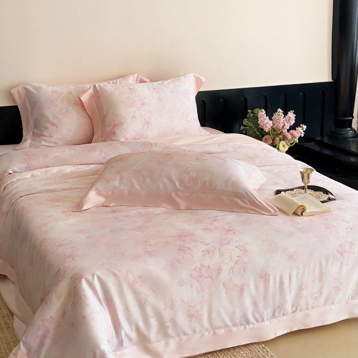 91家纺网 家纺一手货源 找家纺 云栖家居 2025天丝棉数码印花四件套 初见-粉